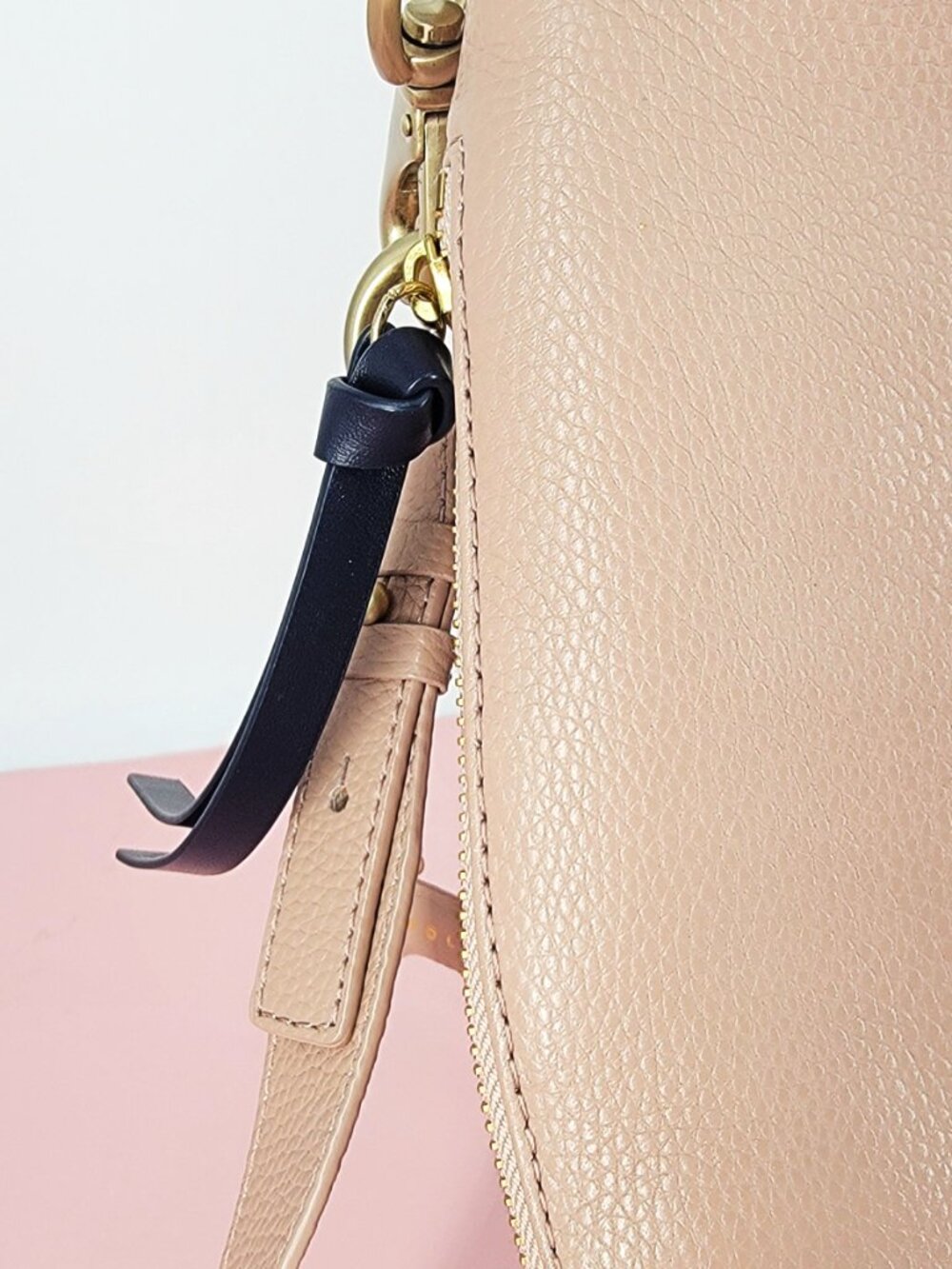 Radley London NWOT Blush Pebble Leather Pudding Lane Crossbody Hobo Bag Expands - Picture 5 of 16